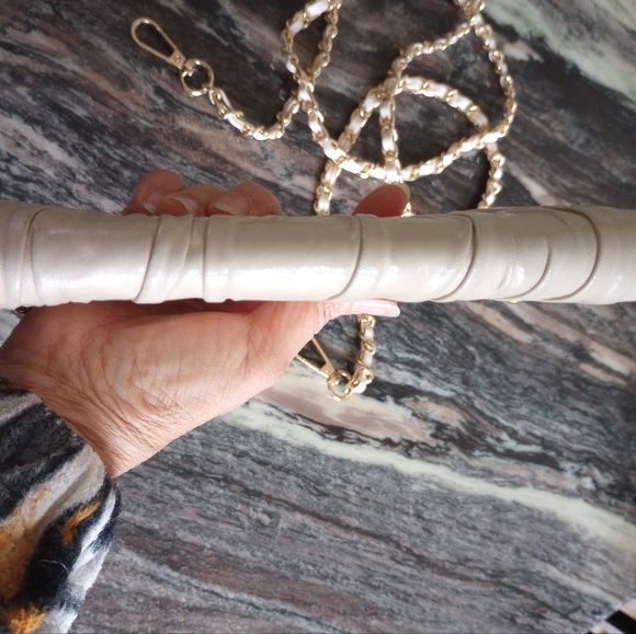 Prada zippy wallet - Picture 6 of 8